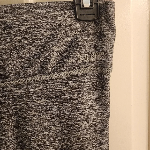 VS PINK dark gray yoga leggings size XS - Picture 2 of 4